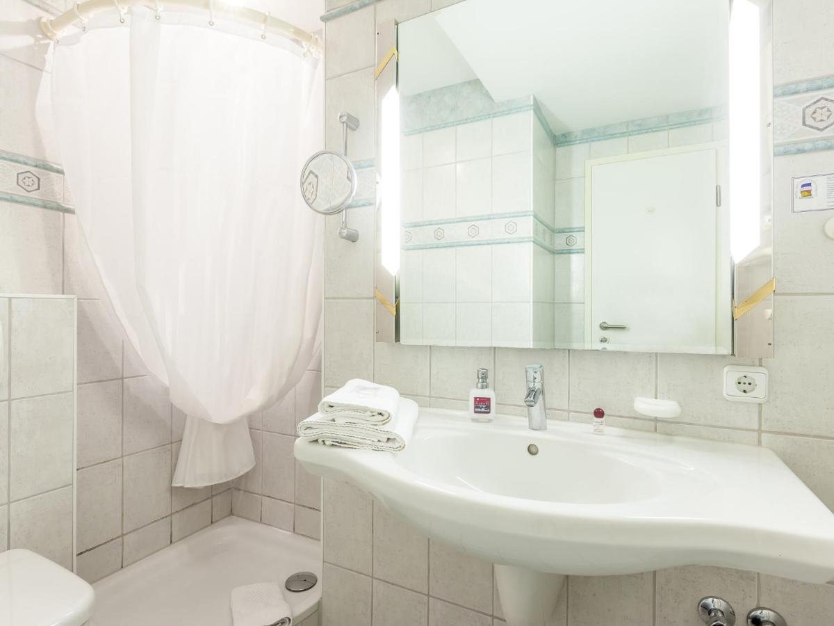 Hotel Seeschloesschen ホーヴァハト エクステリア 写真
